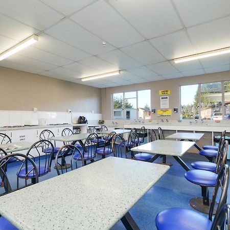 Beach Road Holiday Park Otatara Extérieur photo