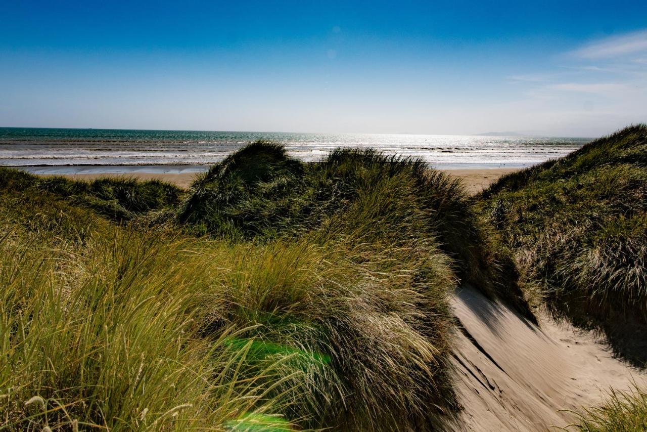 Beach Road Holiday Park Otatara Extérieur photo