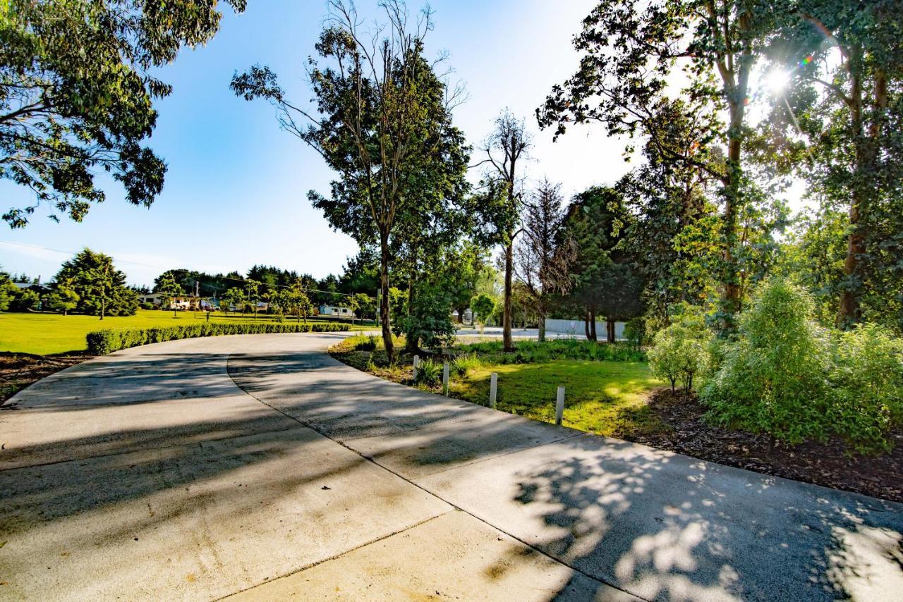 Beach Road Holiday Park Otatara Extérieur photo