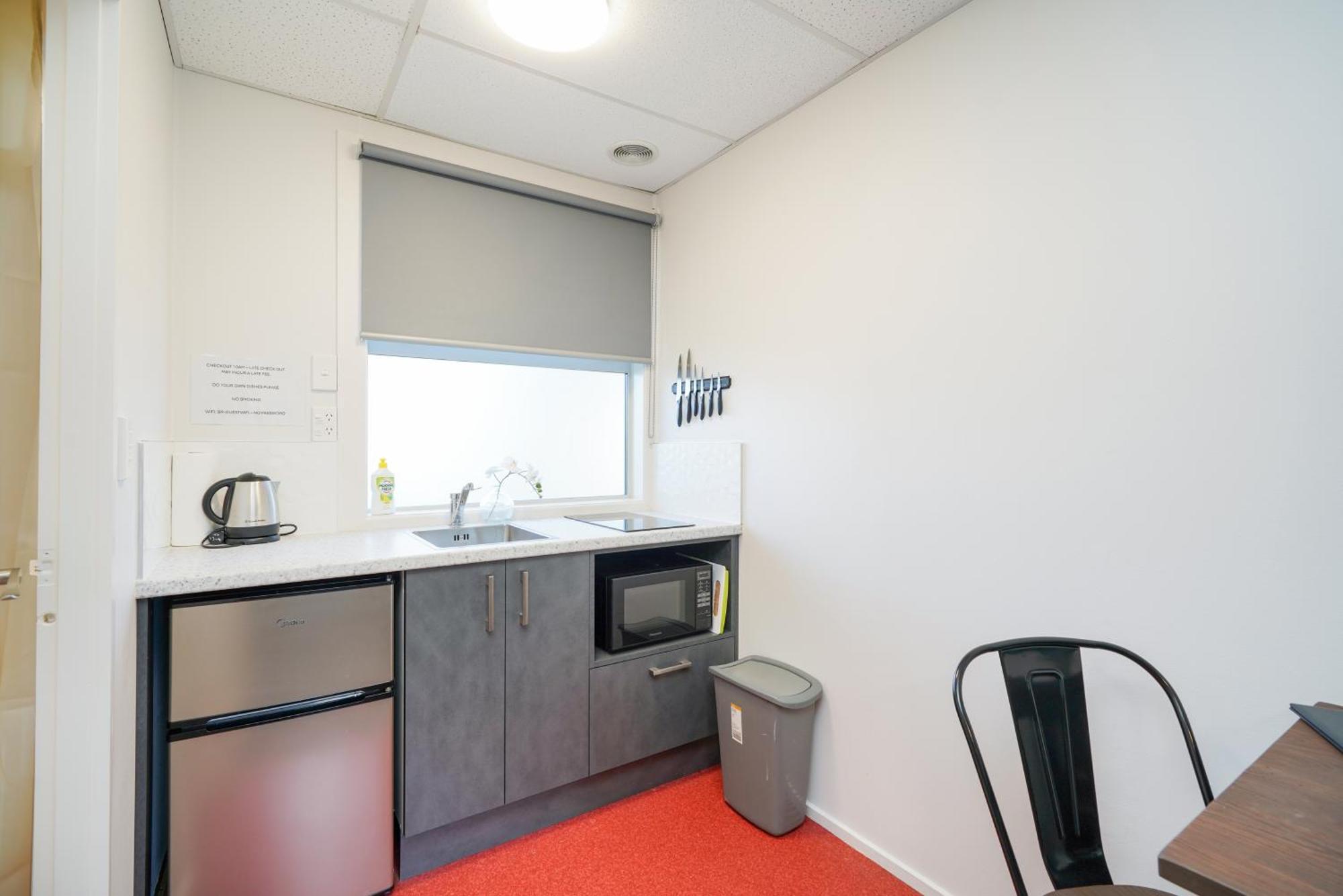 Beach Road Holiday Park Otatara Extérieur photo