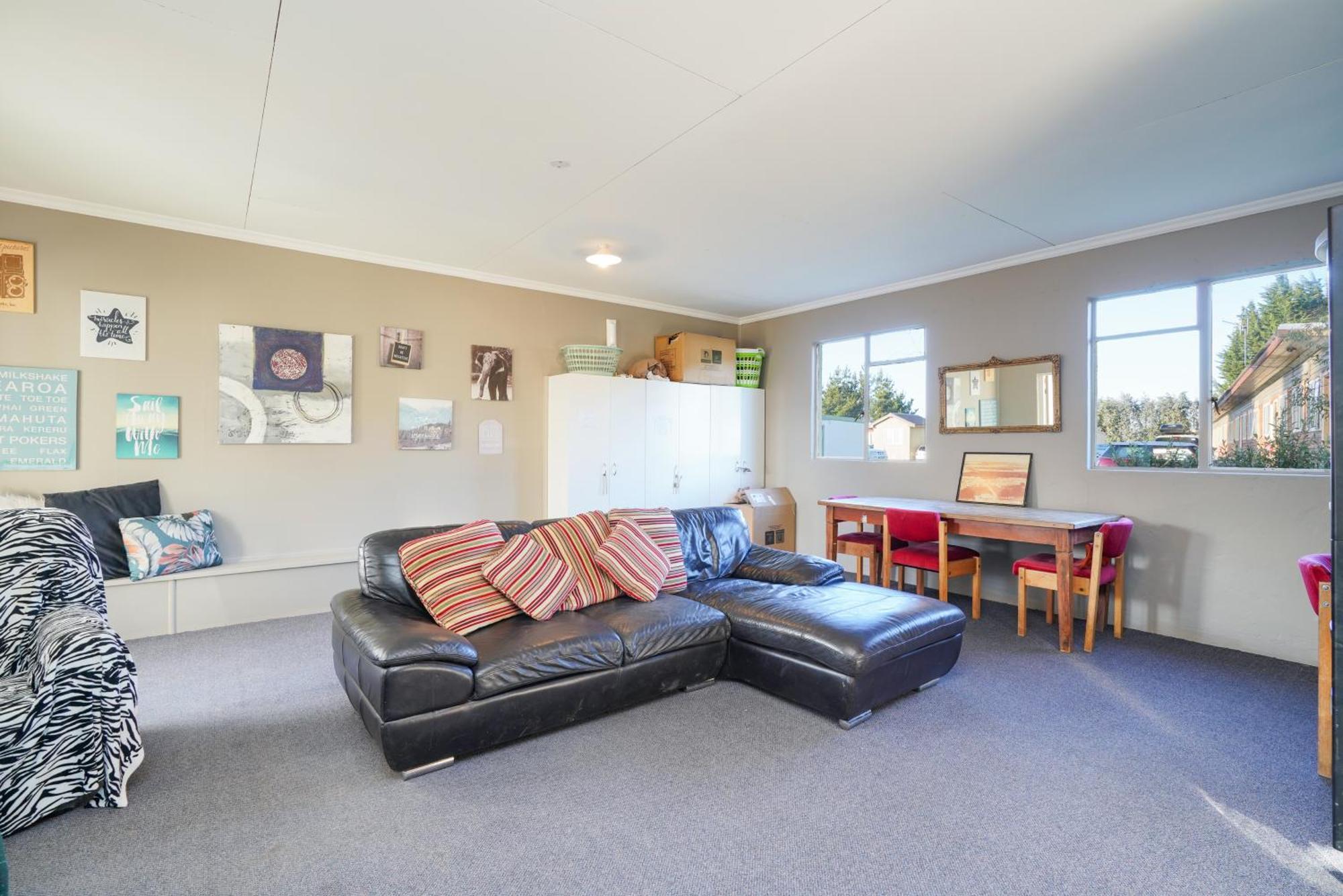 Beach Road Holiday Park Otatara Extérieur photo