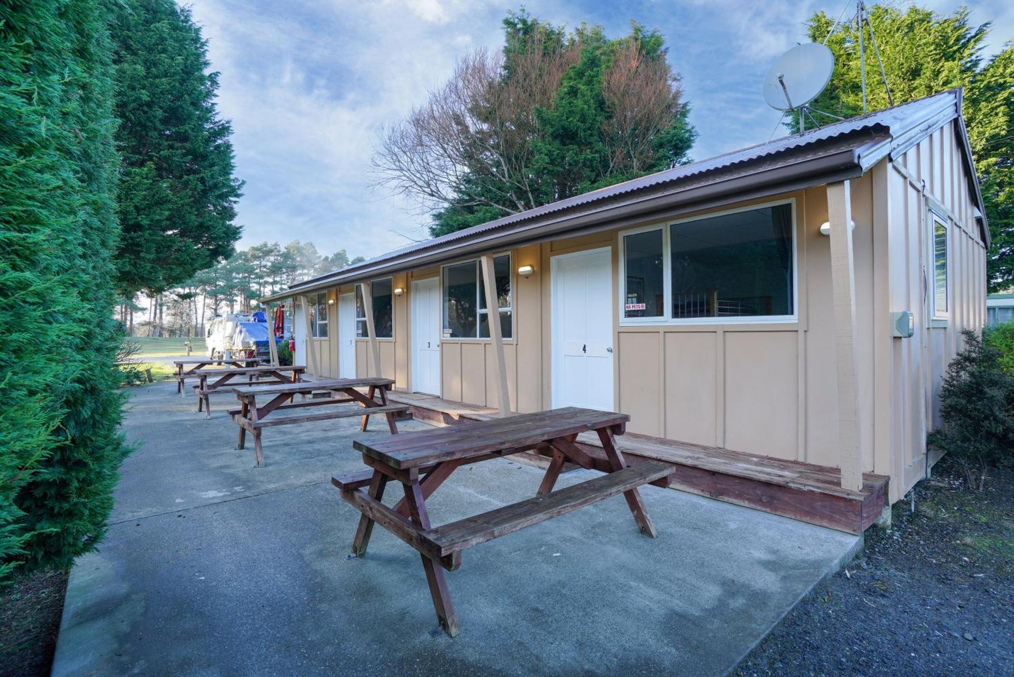 Beach Road Holiday Park Otatara Extérieur photo